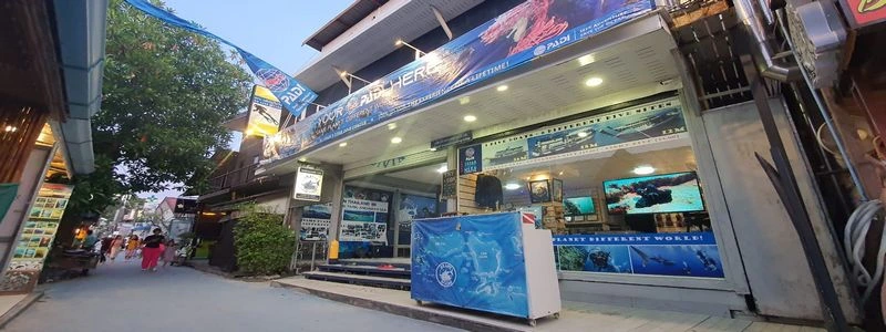 Our diving retail store located at the entrance of the walking street Pattaya beach
